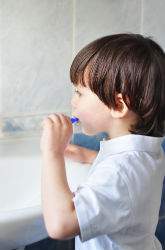 boy-brushing-teeth