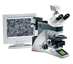 lba_microscope_with_monitor