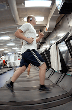 man_running_on_treadmill