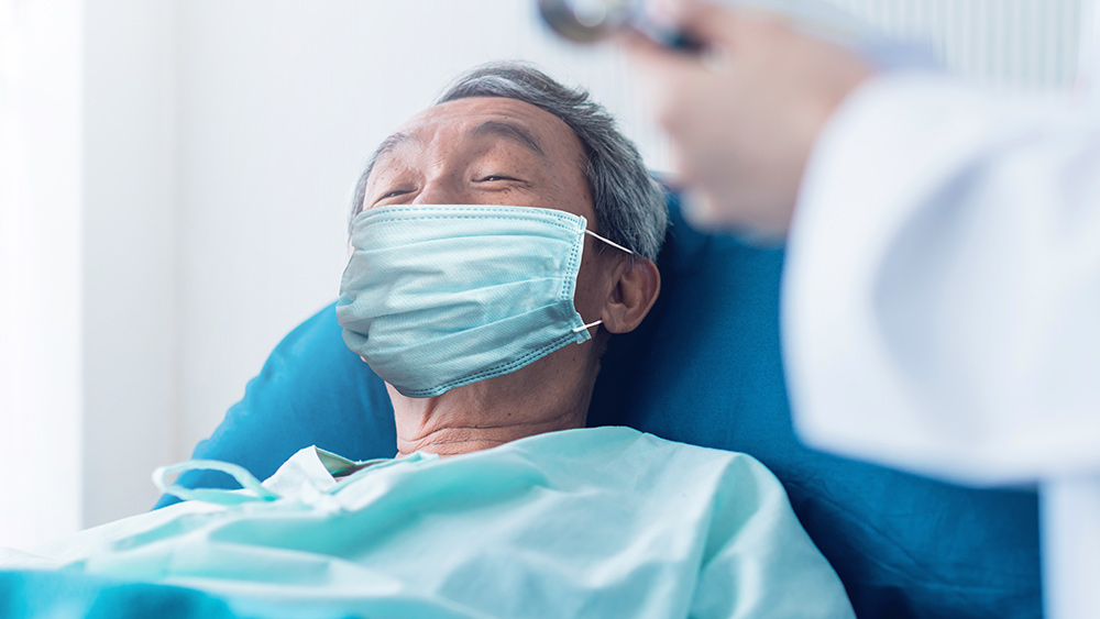 Coronavirus-Senior-Man-Mask-Sick