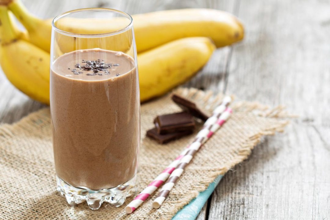 Chocolate-Drink-Bananas-Smoothie-Protein-Shake
