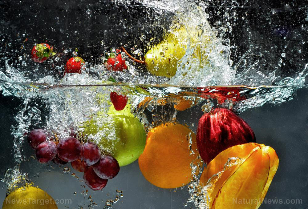 Fruit-Fresh-Water-Food-Splash-Nature-Healthy