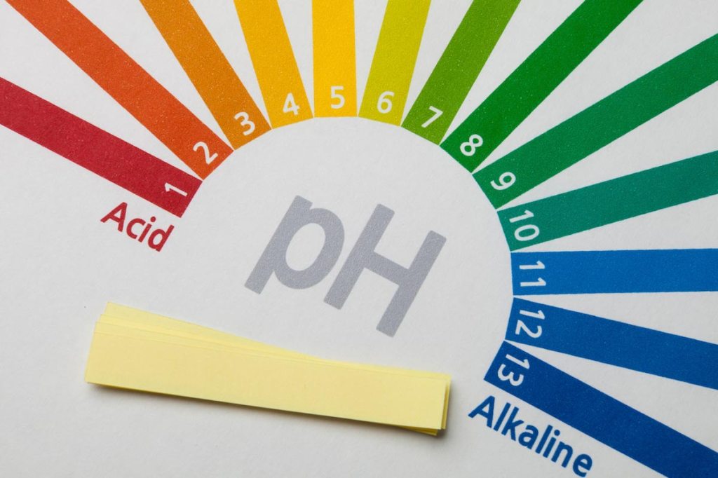 Alkalinity and oxygen levels: Is there a connection between pH levels and cancer risk?
