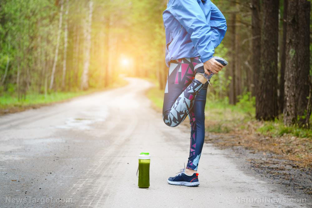 16 Signs that you need a liver cleanse (and how to detox naturally)