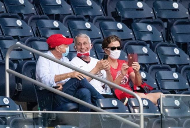 Fauci admits he’s been lying to Americans about “herd” immunity