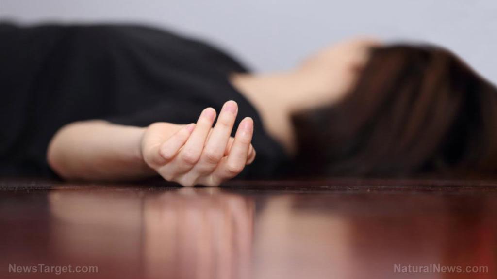 Health professional dies two days after COVID-19 vaccination