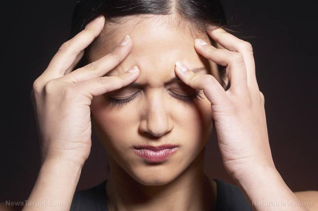 10 Natural and drug-free ways to deal with migraines