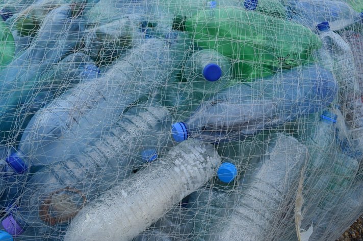 A cheaper alternative? Scientists looking at converting plastic waste into hydrogen fuel