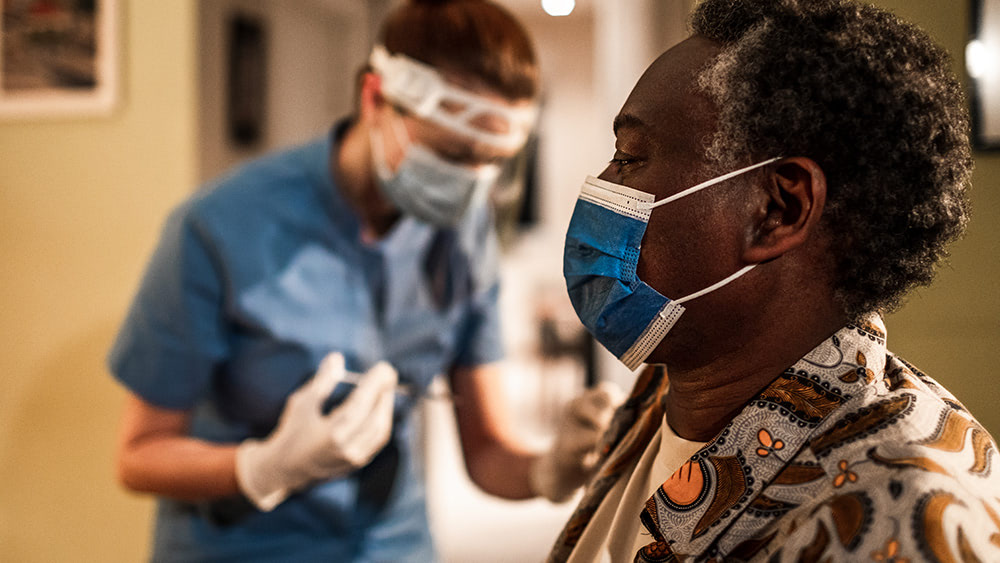 Geert Vanden Bossche: Vaccinating people in the middle of a pandemic promotes spread of deadly “variants”