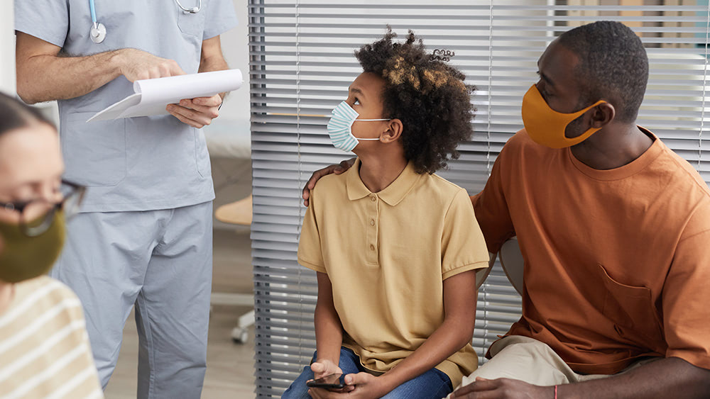 Doctor makes shocking admission about safety of coronavirus vaccines for young children