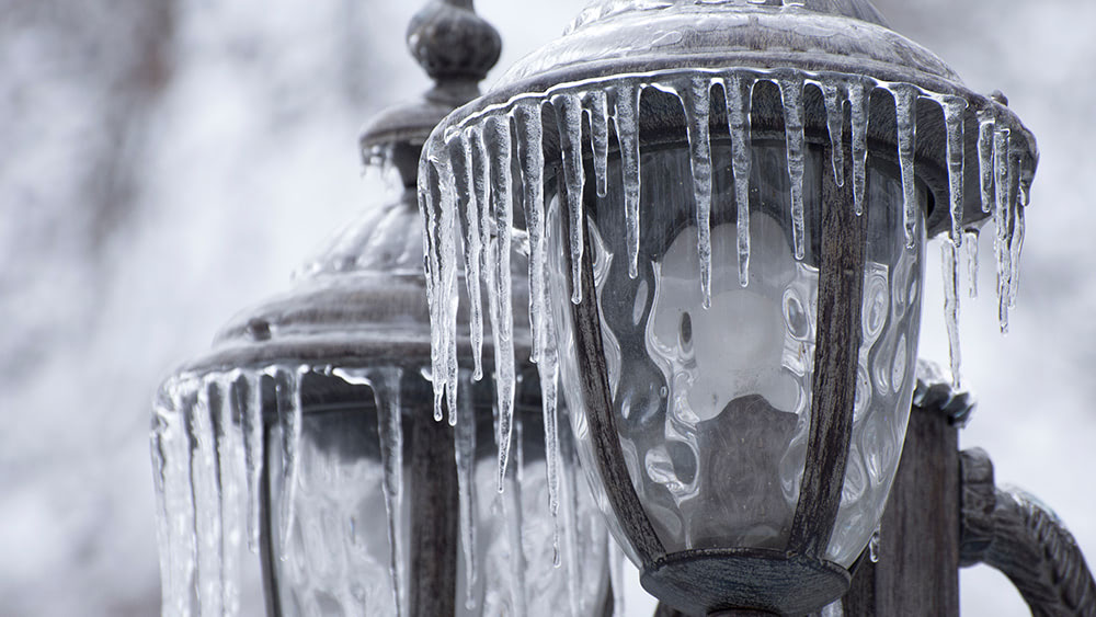 Swedish government tells citizens to build “indoor blanket huts” this winter to avoid freezing to death